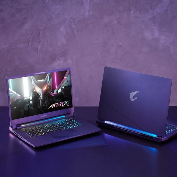 Gigabyte Ноутбук AORUS 15.6 QHD 165Hz/Intel i7-13700H/16/1TB/NVD4070-8/DOS AORUS_15_BSF-73KZ754SD фото