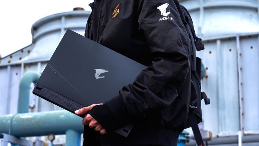 Gigabyte Ноутбук AORUS 15.6 QHD 165Hz/Intel i7-13700H/16/1TB/NVD4070-8/DOS AORUS_15_BSF-73KZ754SD фото