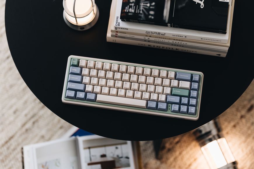 Varmilo Клавиатура механическая Minilo VXT67 Eucalyptus 67Key, Gateron G Pro 2.0 Red, BT/WL/USB-A, Hot-Swap, EN