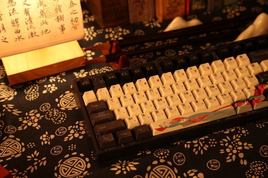 Varmilo Клавиатура механическая VPE87 Chang'e 87Key, K-Prestige Light, BT/WL/USB-A, EN, White Led, Синий