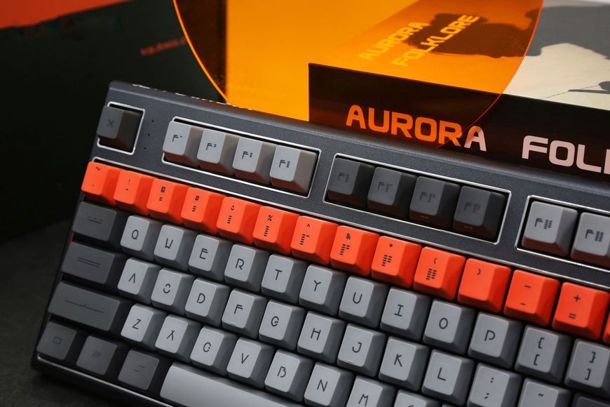 Varmilo Клавіатура механічна Lure VBM108 Bot: Lie 108Key, EC V2 Rose, USB-A, EN, White Led, Чорний
