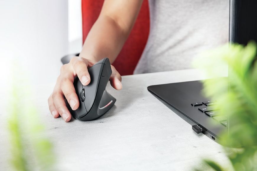 Trust Мышь Verto Ergonomic WL BLACk