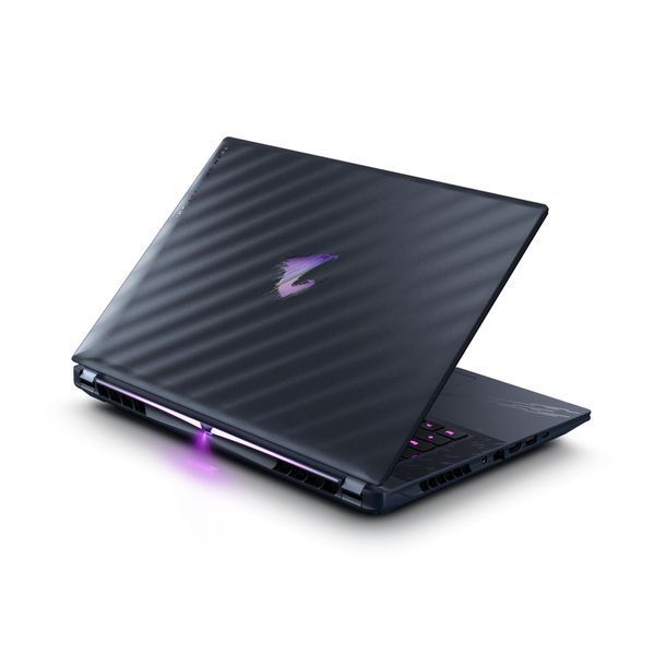 Ноутбук AORUS MASTER 16 BZH 16" QHD OLED, Intel U9-275HX, 32GB, F2TB, NVD5090-24, W11P, чорний AORUS_16BZHC6UAE65SP фото
