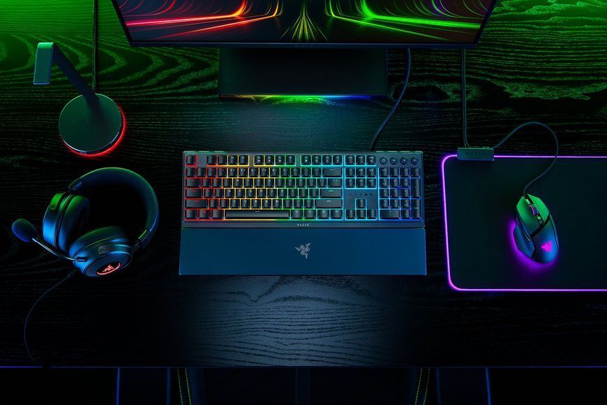 Razer Клавіатура Ornata V3 RGB 104key Mecha-Membrane Switch USB RU Black