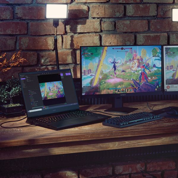 Ноутбук HP OMEN 17-ck2002ua 17.3" QHD IPS AG, Intel i9-13900HX, 32GB, F2TB, NVD4090-16, DOS, чорний 8A803EA фото